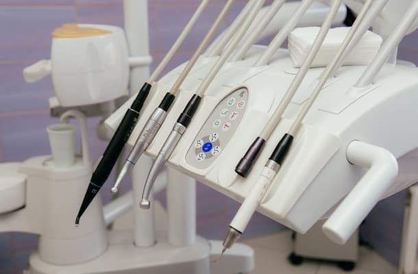 Как определить: хороший ли стоматолог лечил ваши зубы